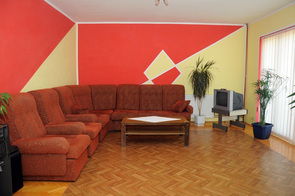 Smestaj - Sobe Marvel Ni Esterno foto