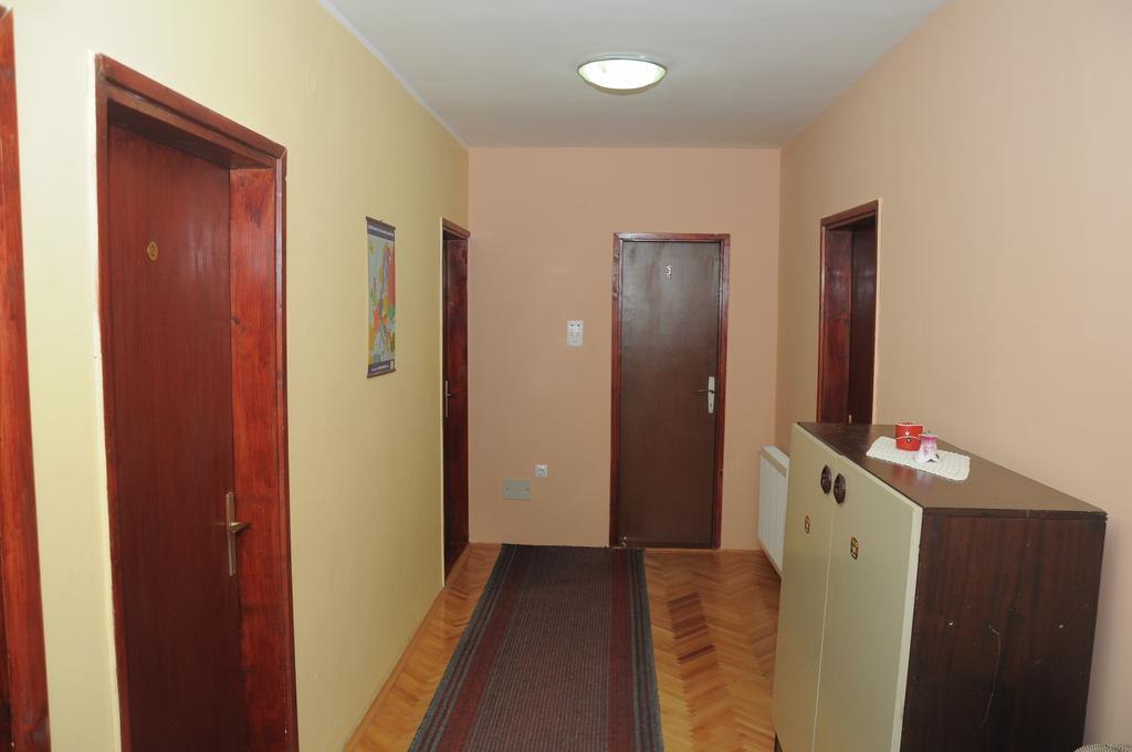 Smestaj - Sobe Marvel Ni Camera foto