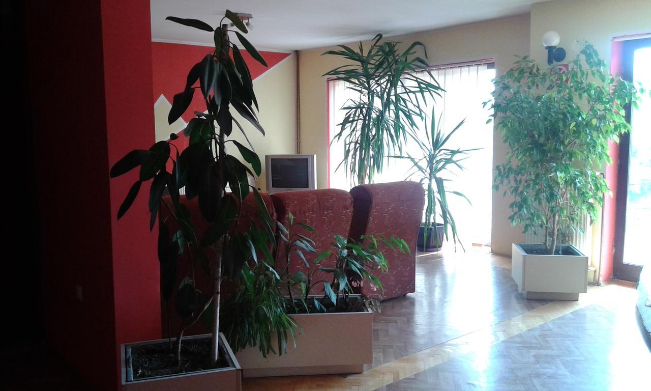 Smestaj - Sobe Marvel Ni Esterno foto